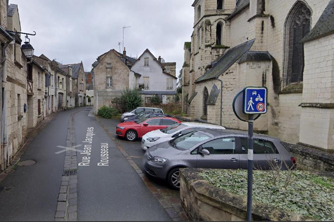 La Tour De L Horloge, Appt Typique A 500M Du Chateau 시농 외부 사진