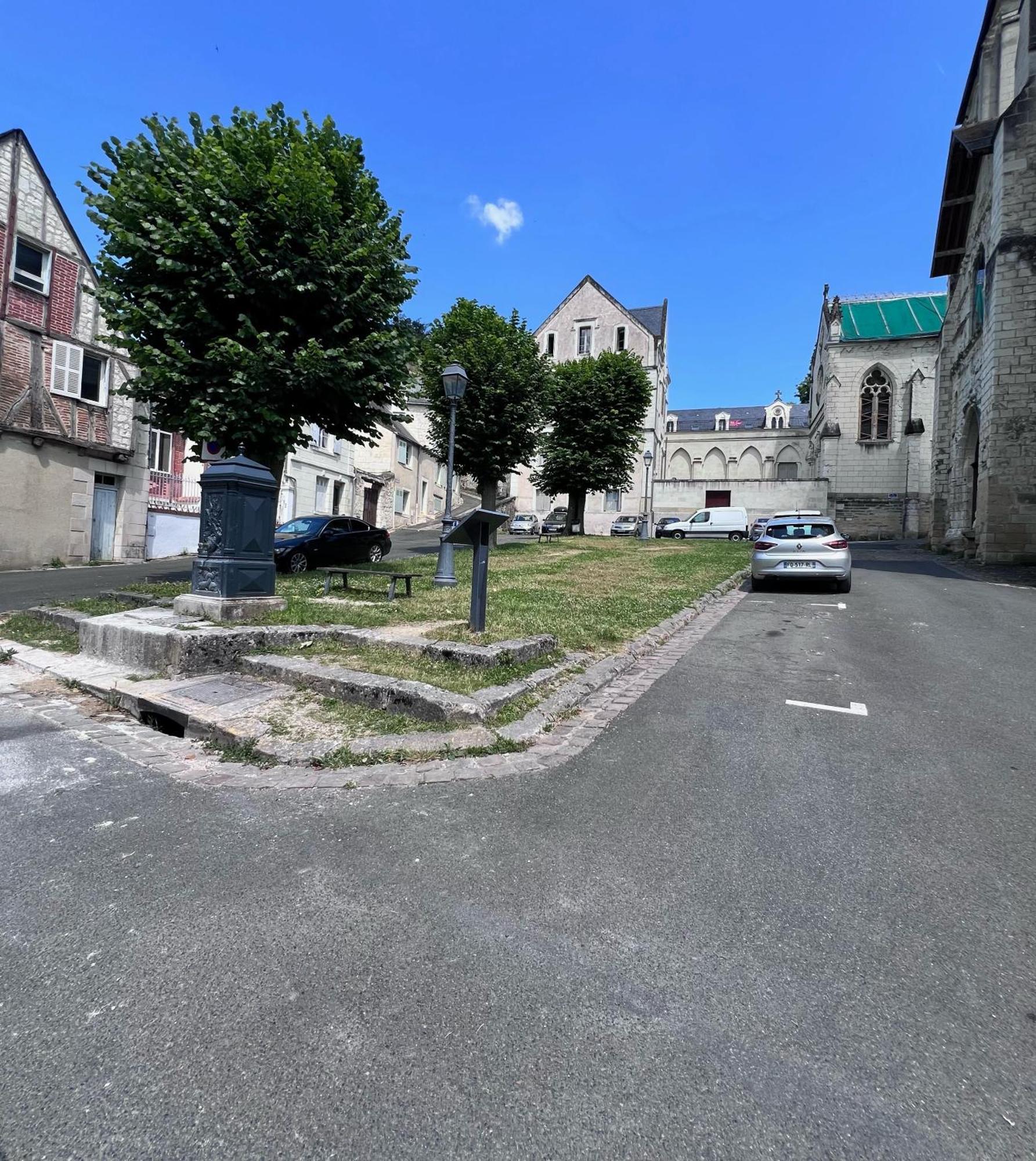 La Tour De L Horloge, Appt Typique A 500M Du Chateau 시농 외부 사진